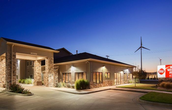Best Western Plus Night Watchman Inn  Suites