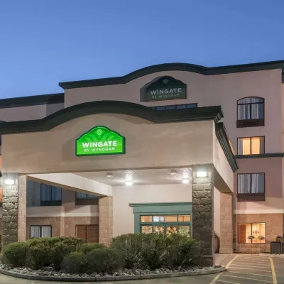 Wingate by Wyndham Edmonton West Hotel dekat Lapangan Golf Lewis Estates