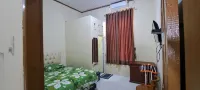 Homestay Naira Hotels in Lubuk Alung