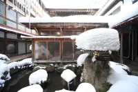Yudanaka Seifuso - parking