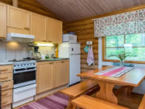 Lohi, Cjoe237 a 黑奈韋西酒店