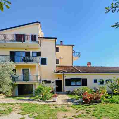 Albina Hotel Exterior