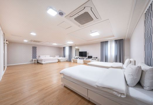 영광 더원 호텔 전경