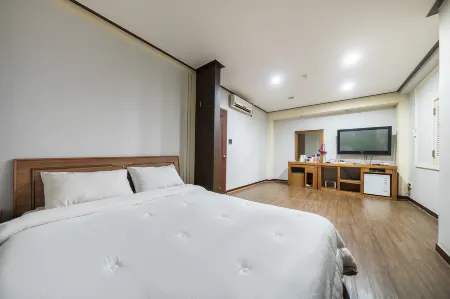 Anseong Yurim Отели рядом с достопримечательностью «Будда Myeongnyun-dong, Anseong-si, Gyeonggi-do»