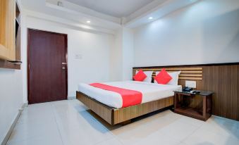 OYO 7239 Hotel Aditya