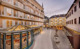 Hotel Norica - Thermenhotels Gastein Mit Dem Bademantel Direkt in Die Therme