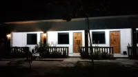 Elen Inn - Malapascua Island Air-Conditioned Room2 Hotels in Logon