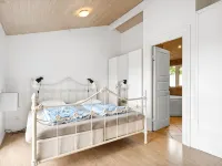 "Thjodulf" - 300m from the Sea