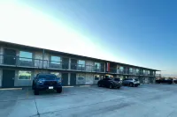 Super 8 by Wyndham Sulphur South Hotels in Sulphur