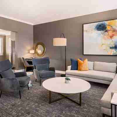 Ambassador Hotel Oklahoma City, Autograph Collection Rooms
