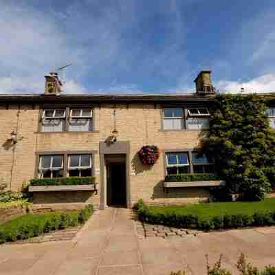 The Fleece Inn at Barkisland Hotel Exterior