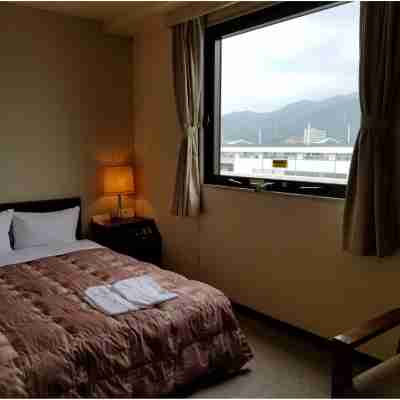 山口グランドホテル Rooms