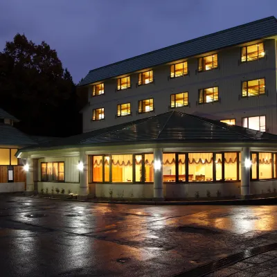 Hotel Oak Forest Hotels near Happo pond