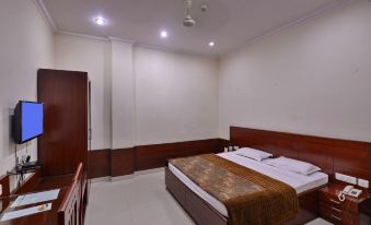 Jyoti Hotel & Restaurant