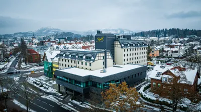 Grand Hotel Suhl Hotels in Dillstädt