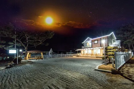 Muchangpo Chamjoeun Pension Отели в г. Порён