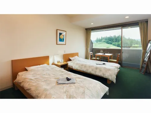 Atami Club Higashi-Karuizawa Guest House Hotels in Annaka