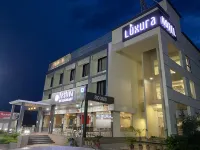 Hotel Luxura - parking