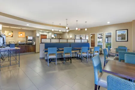 Comfort Suites Отели в г. Блайт