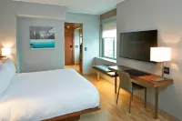 AC Hotel by Marriott Portland Downtown, OR - 4-Star