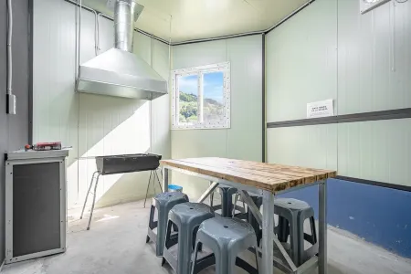 Konjiam Ire Pension Отели в г. Кванджу