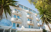 Eden Beach Club
