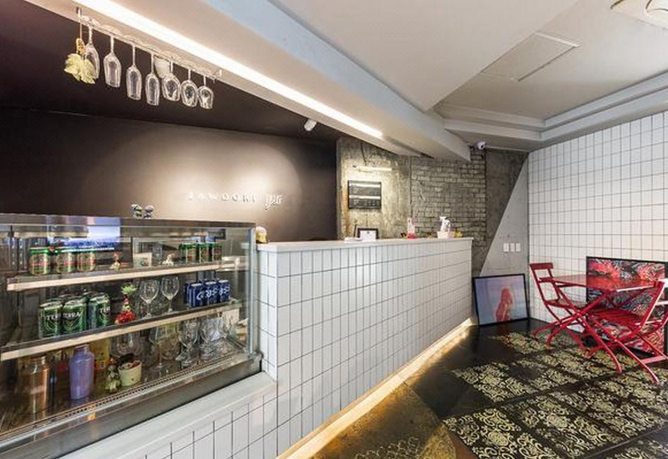 2. 자우리 호텔 유..