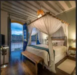 Sandi Hotel