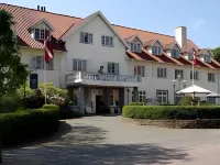 Hotel Fredensborg Store Kro Hotels in Hillerod