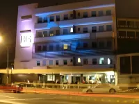 هوتل ميسيون إكسبرس زالابا فنادق في 