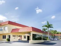 Super 8 by Wyndham Sarasota Near Siesta Key Hôtels à : Sarasota