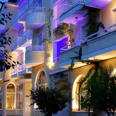 PALATINO HOTEL Hotel Exterior