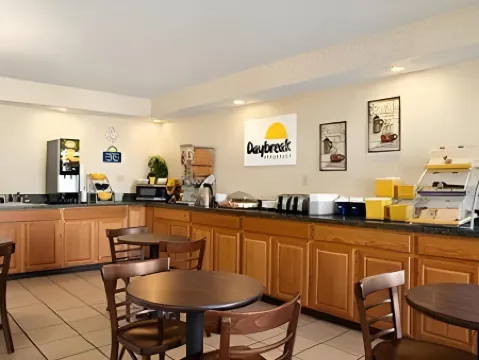 Rodeway Inn & Suites Monroeville-Pittsburgh