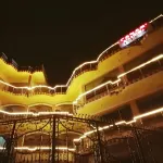 Canari Hotel Kashmir View Отели рядом с достопримечательностью «Тикет Бут Пайплайн Трик»