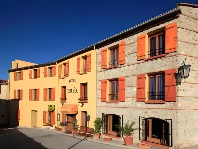 Logis Hotel Cara Sol Hotels in Elne