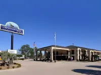 Mockingbird Inn & Suites - 2-Star