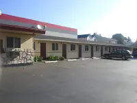 亞倫汽車旅館 Wahclella Falls附近的飯店