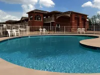 Super 8 by Wyndham Cabot