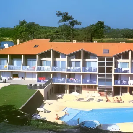 Hotel Logis Lacotel