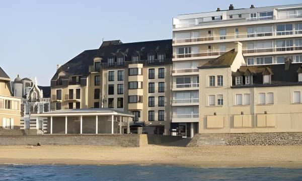 Escale Oceania Saint Malo
