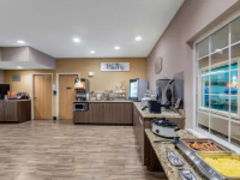 Sleep Inn & Suites Green Bay South Hotels in De Pere
