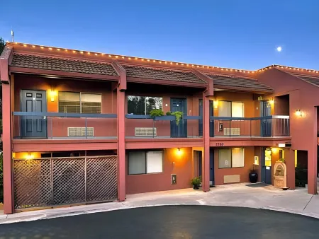GoodSpring Motel