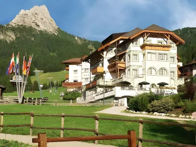 Hotel Acadia - Mountain Home Hotel a Selva di Val Gardena