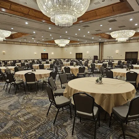 Crowne Plaza Resort PHOENIX - CHANDLER GOLF RESORT by IHG