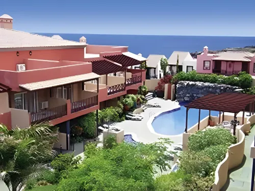 Aparthotel El Cerrito - Apartments
