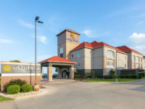La Quinta Inn & Suites by Wyndham Belton - Temple South Hotels in Belton