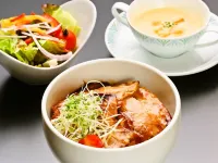 โรงแรมอินเตอร์เนชั่นแนล อูเบ - พร้อมอาหารเช้า