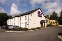 Southport (Ormskirk) Hotels near Fettlers Wharf Marina