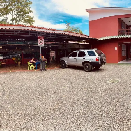 Hotel Cabinas Jacomar