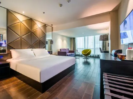 Vienna Hotel (Foshan Zumiao Subway Station Lingnan Xintiandi)